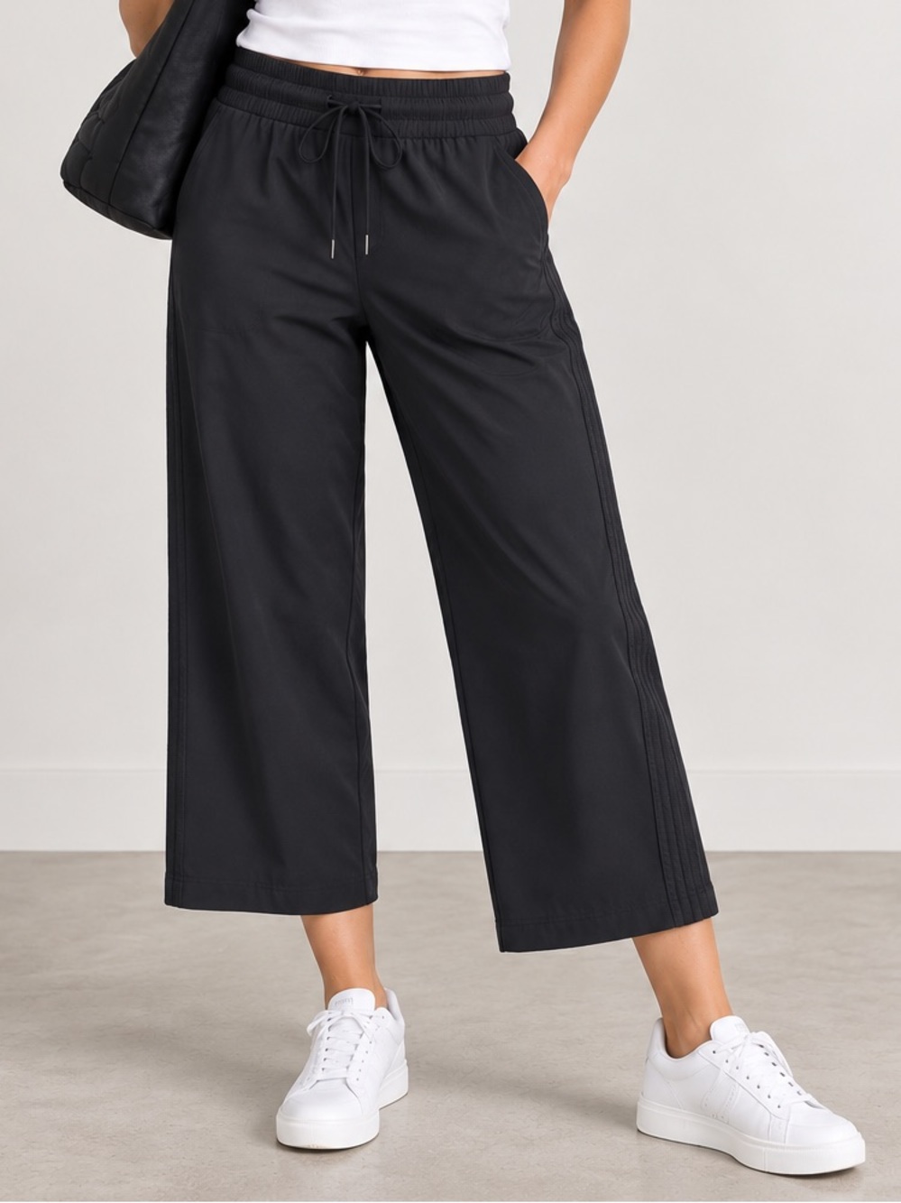 Athleta Cropped Wide Leg Pants Women’s 0 Black Pull On Relaxed Athleisure Travel